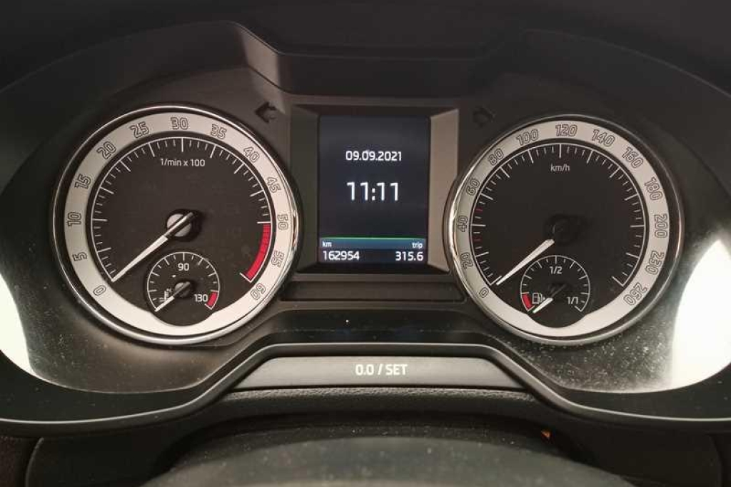 Skoda Octavia Combi 2017 photo 3