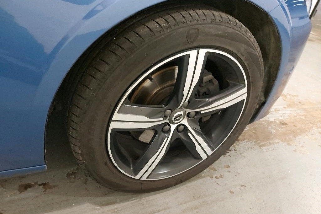 Volvo V90 2017 photo 45