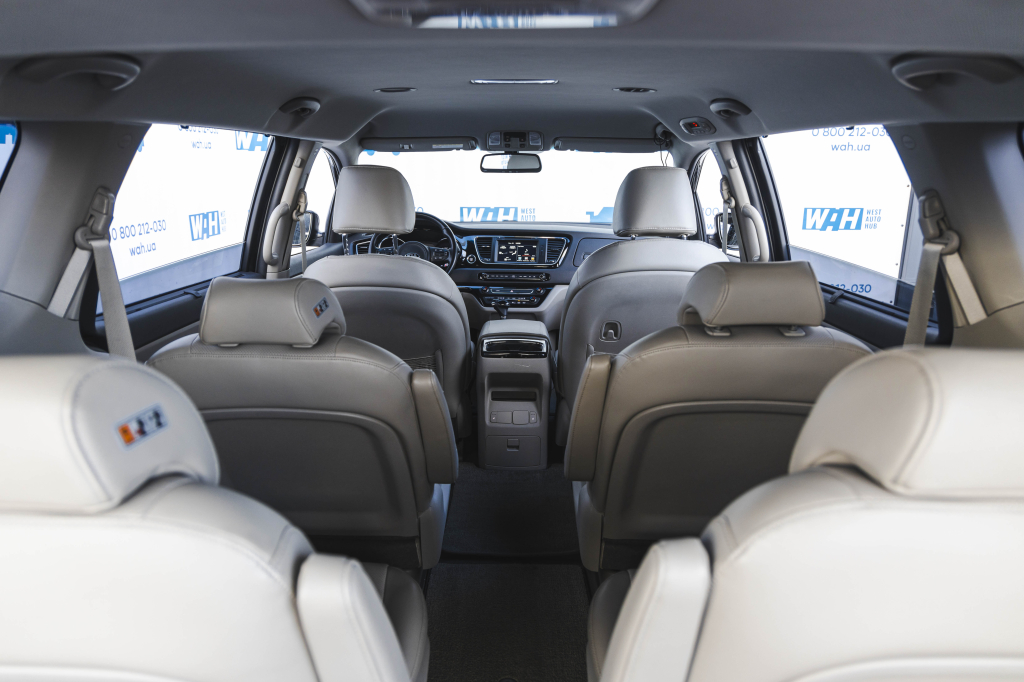 Kia Carnival 2015 фото 38
