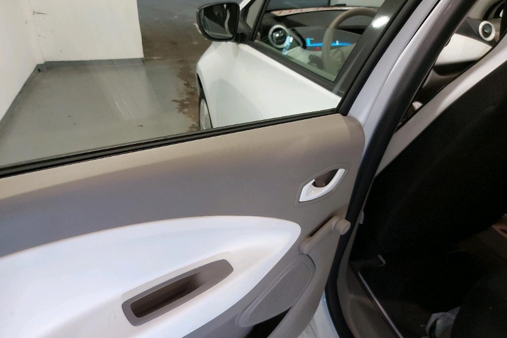 Renault Zoe 2018 photo 26