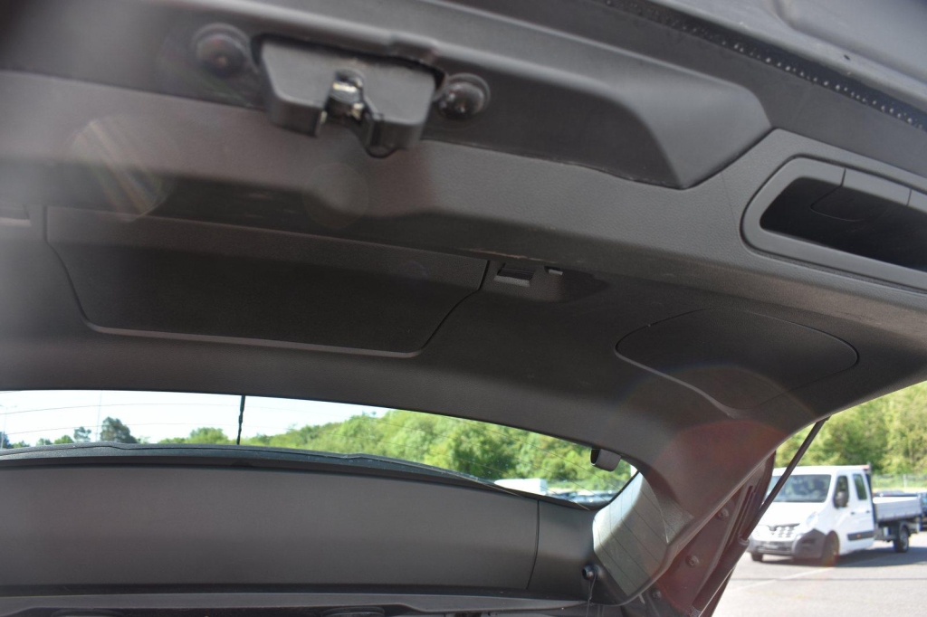 Opel Grandland X 2019 photo 11