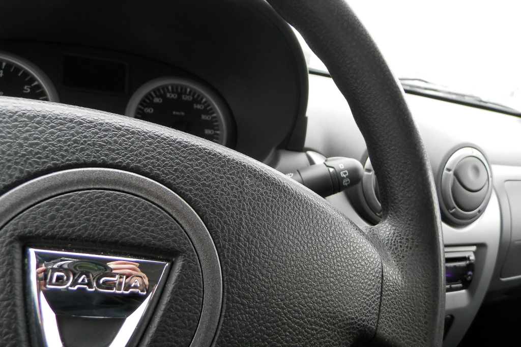 Dacia Duster 2011 фото 15