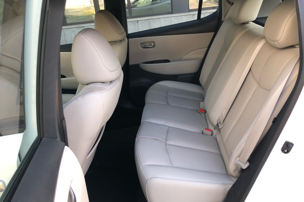 Nissan Leaf SL 40kWh 2019 фото 10