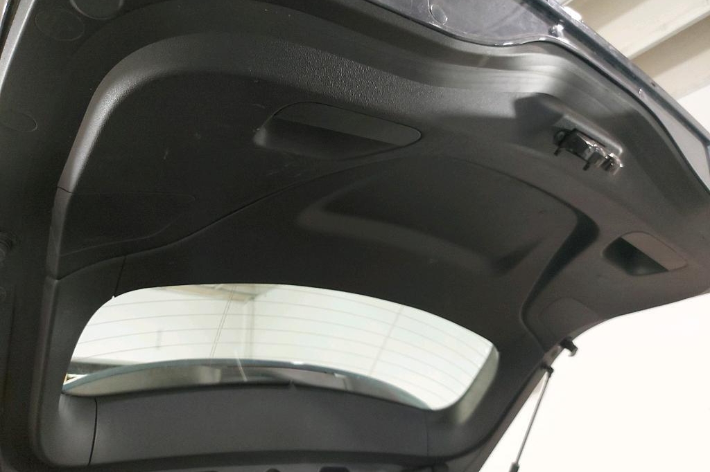 Renault Megane Grandtour 2020 photo 16