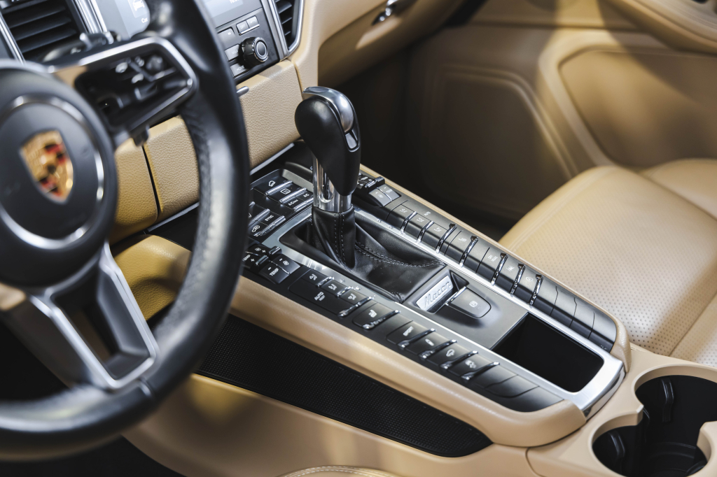 Porsche Macan 2016 фото 27