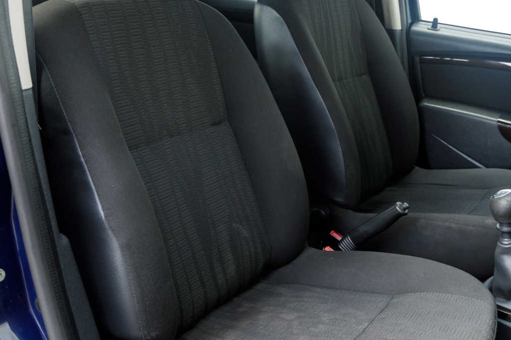 Dacia Duster 4x4 2011 фото 15