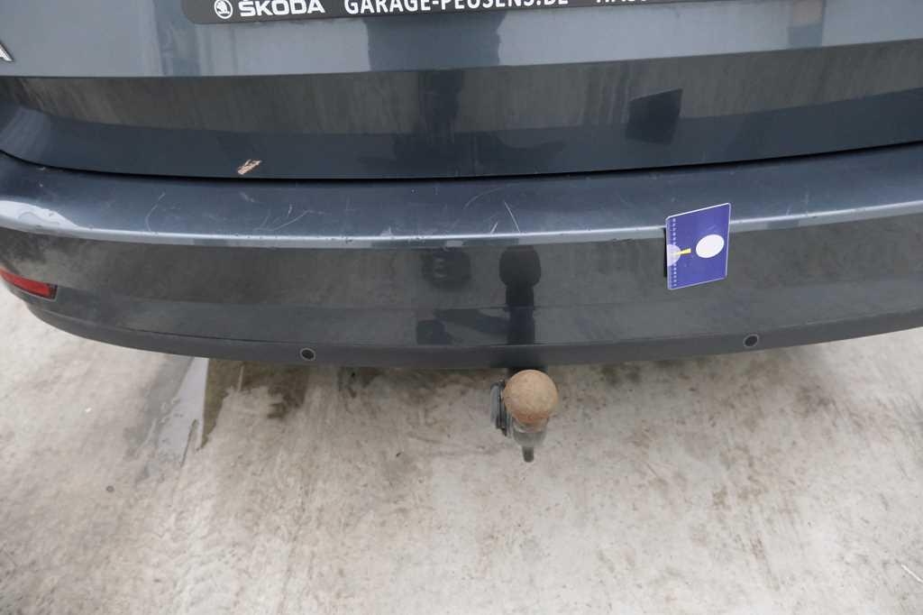 Skoda Superb Combi 2016 фото 36