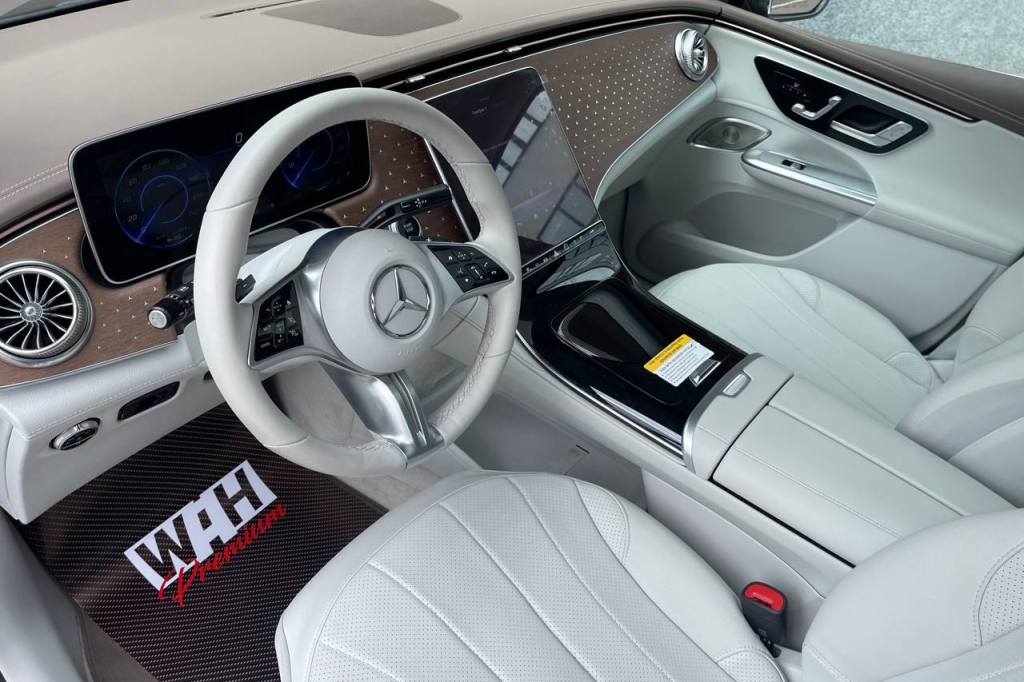 Mercedes-Benz EQE SUV 350  2023 photo 8