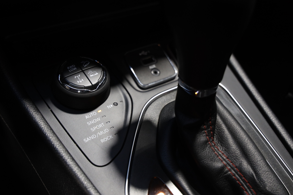 Jeep Cherokee 2019 фото 62