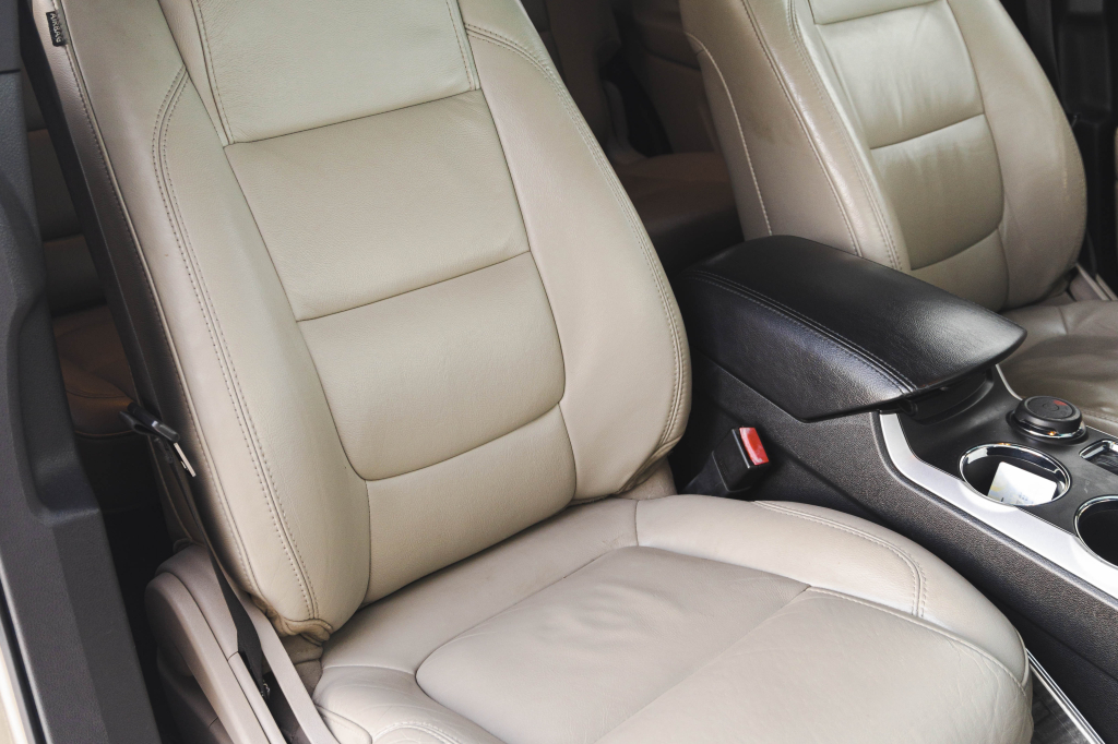 Ford Explorer XLT 2011 фото 12