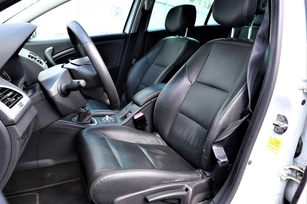 Renault Megane 2011 photo 14