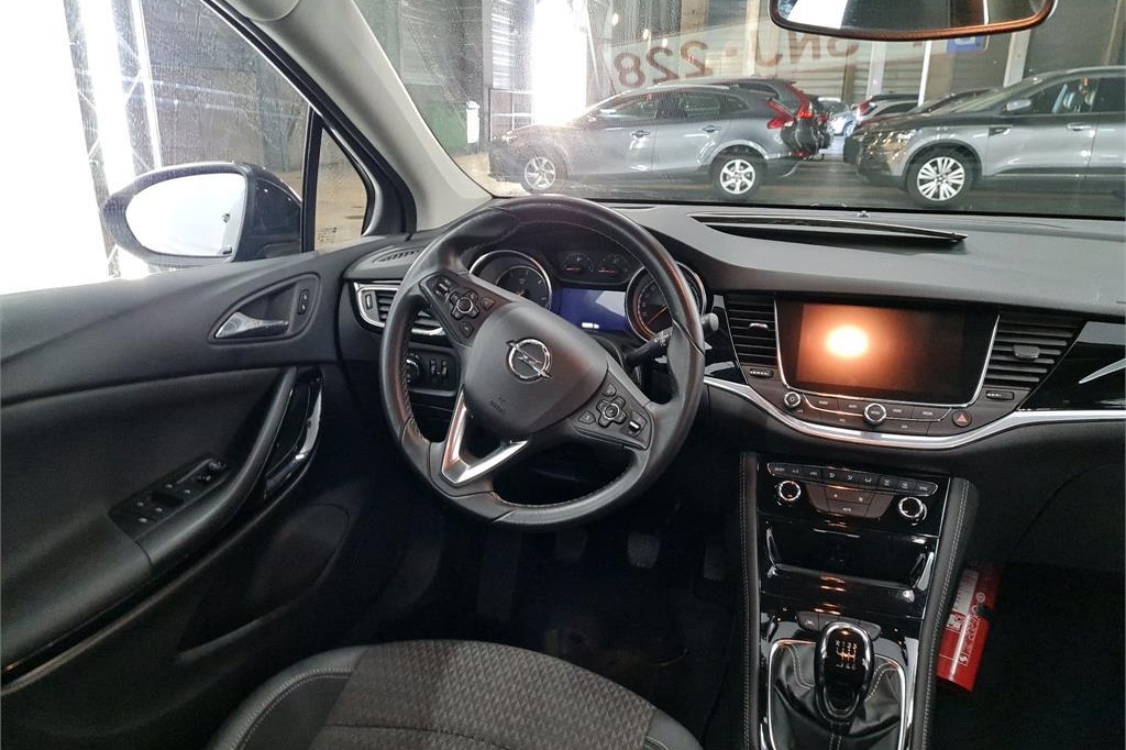 Opel Astra Sports Tourer 2017 photo 1