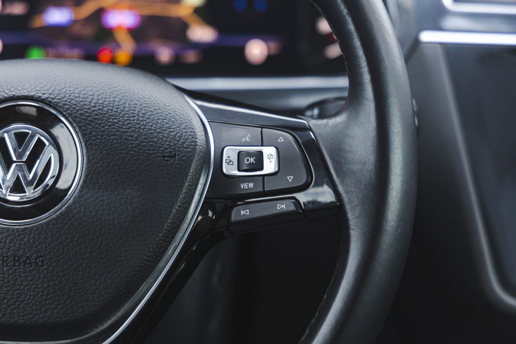 Volkswagen Tiguan SEL 2019 фото 20