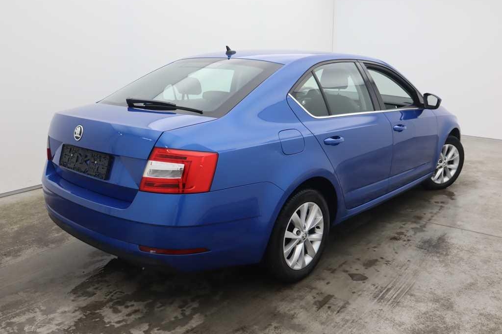 Skoda Octavia 2018 photo 3