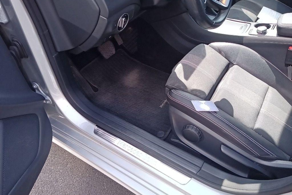 Mercedes-Benz CLA 2017 фото 54