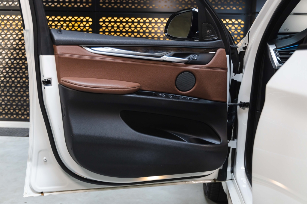 BMW X5 2017 фото 13