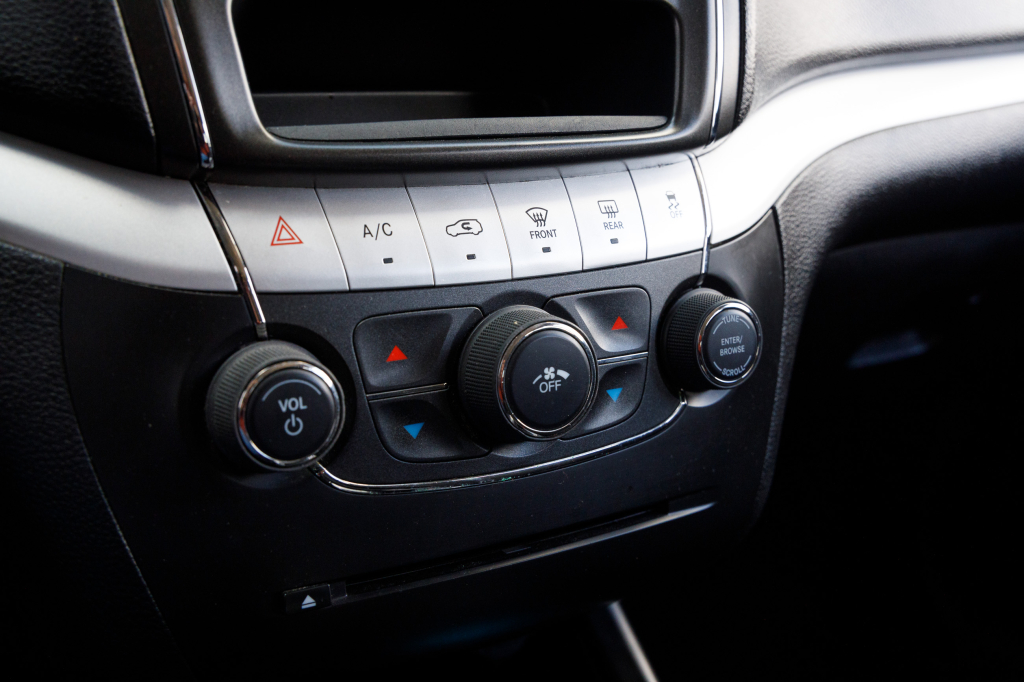 Dodge Journey 2014 photo 20