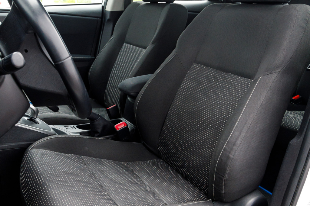 Toyota Auris Hybrid 2012 фото 7