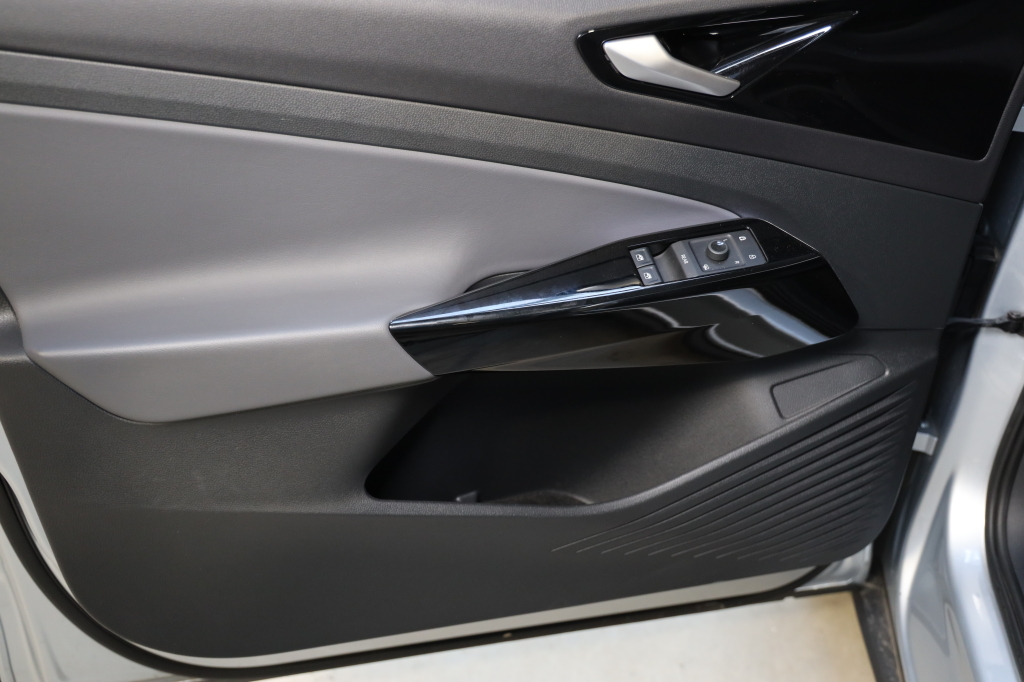 Volkswagen ID.4 2021 фото 22