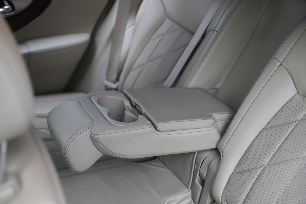 Infiniti FX 50 S 2008 photo 22