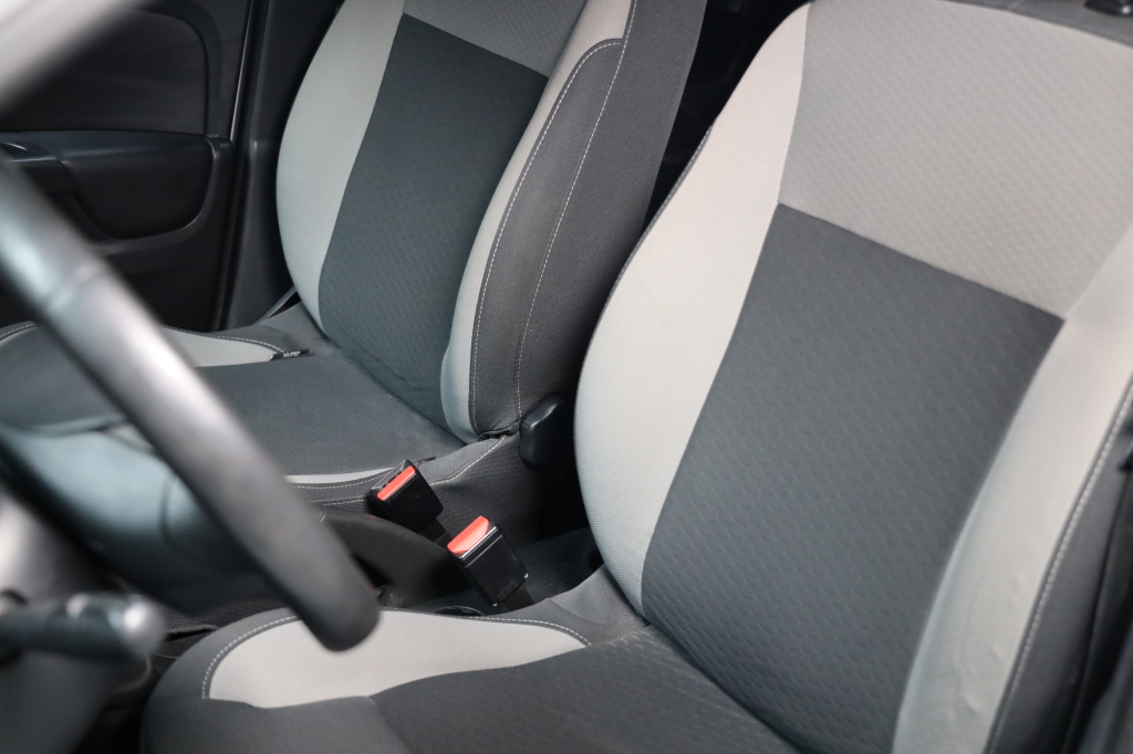 Renault Clio 2015 фото 24