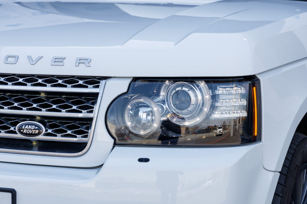 Land Rover Range Rover Vogue 2011 photo 30