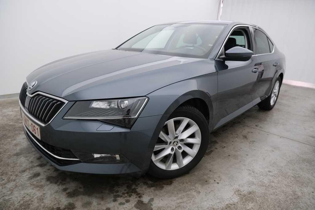 Skoda Superb 2017 photo 3