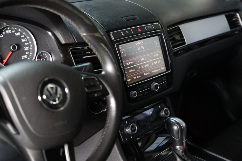 Volkswagen Touareg 2016 photo 21