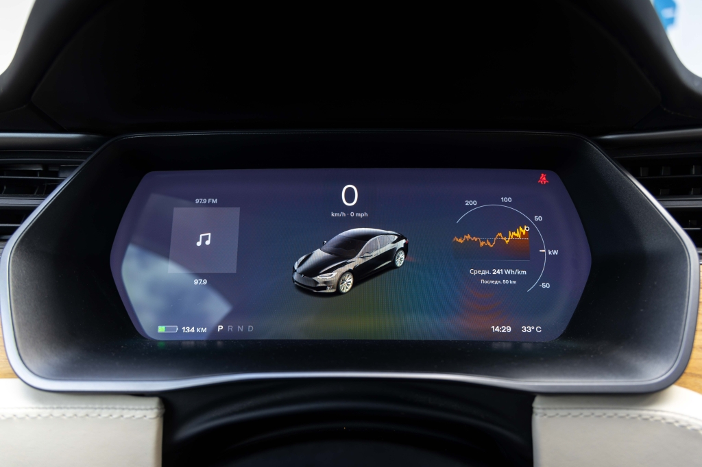 Tesla Model S 75D 2018 фото 17