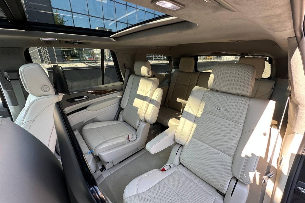 Cadillac Escalade PLATINUM 4WD 2022 фото 21