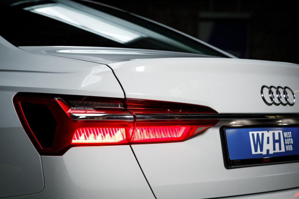 Audi A6 2019 фото 7