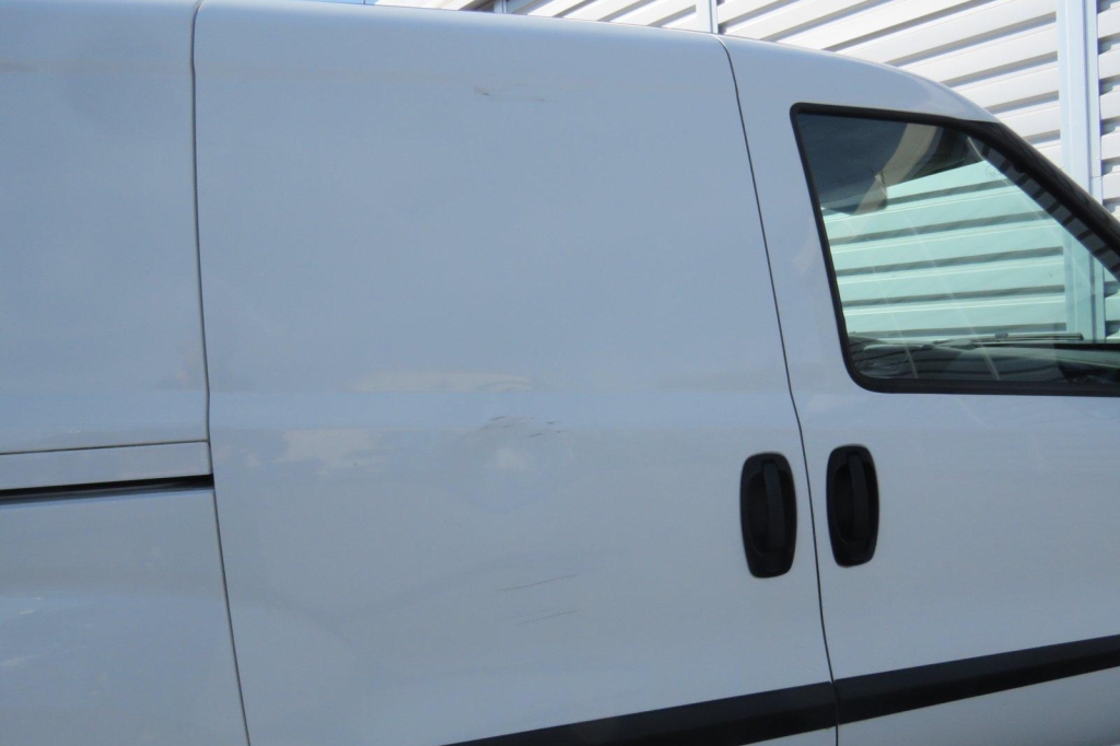 Opel Combo 2018 фото 18