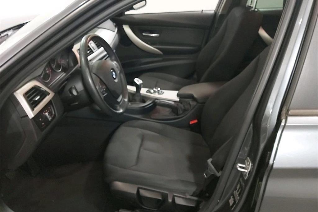 BMW 3er Touring 2017 photo 6