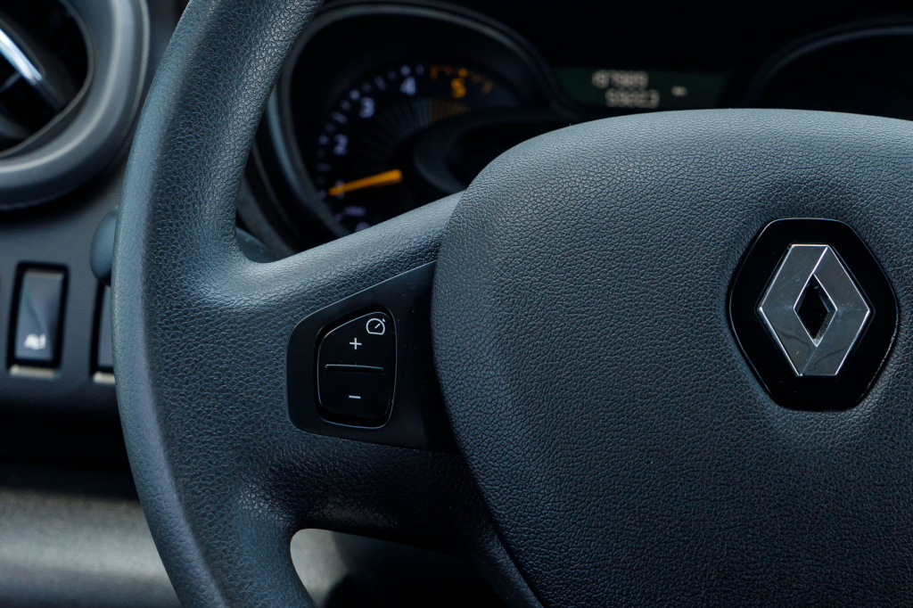 Renault Trafic пасс. 2015 photo 20