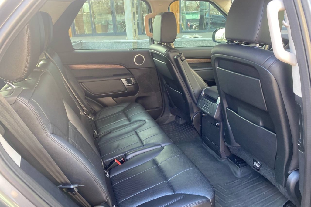 Land Rover Discovery 2017 photo 14