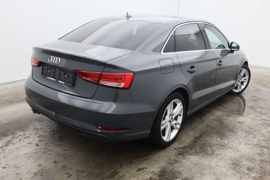 Audi A3 2016 фото 3