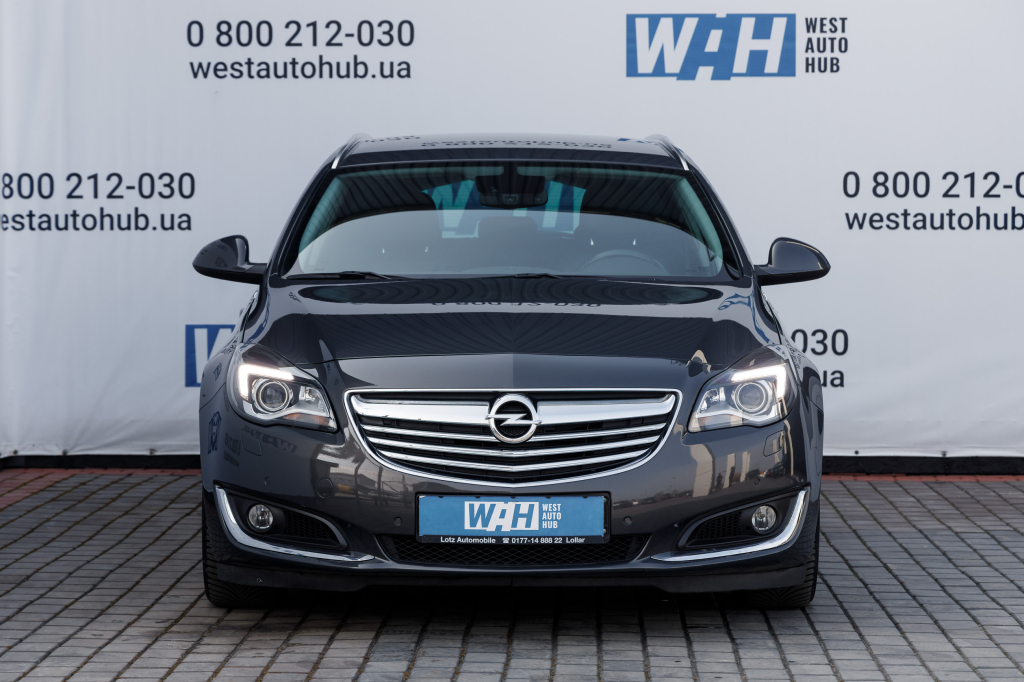 Opel Insignia photo 1