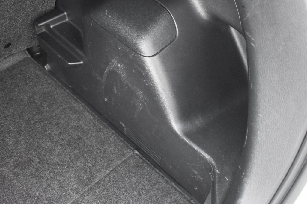 Toyota Yaris 2019 фото 34