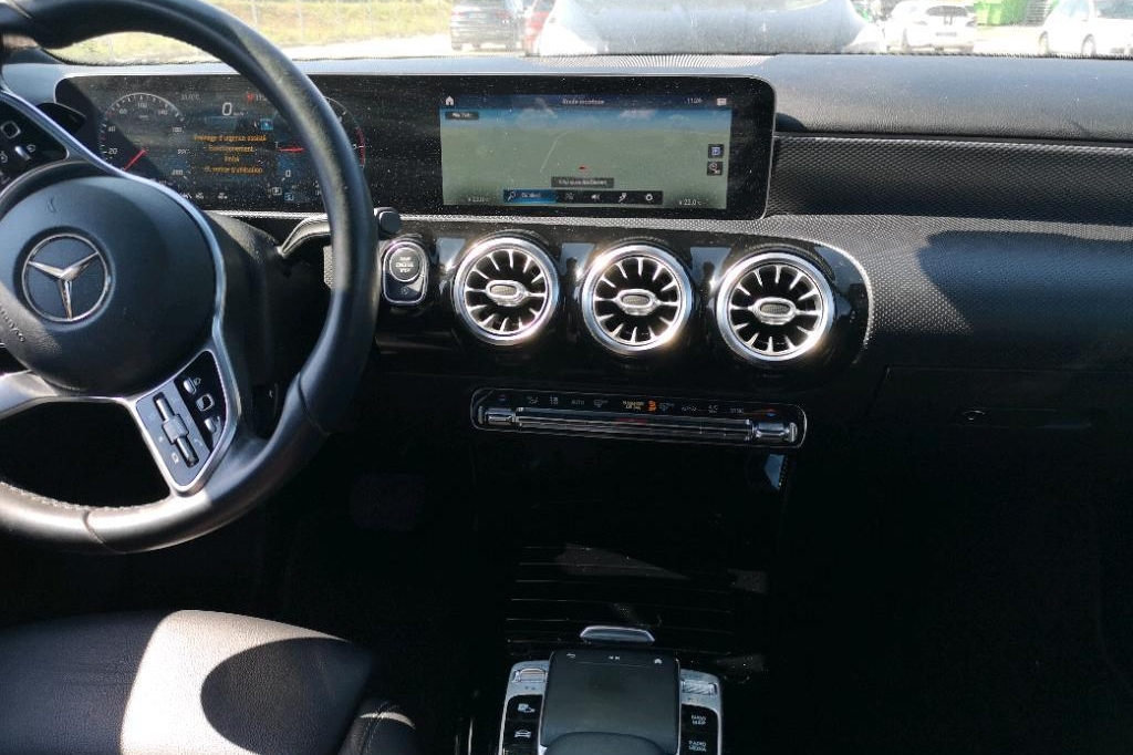 Mercedes-Benz A-Klasse 2019 photo 1