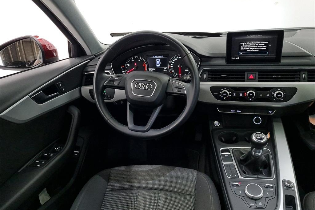 Audi A4 2017 фото 6