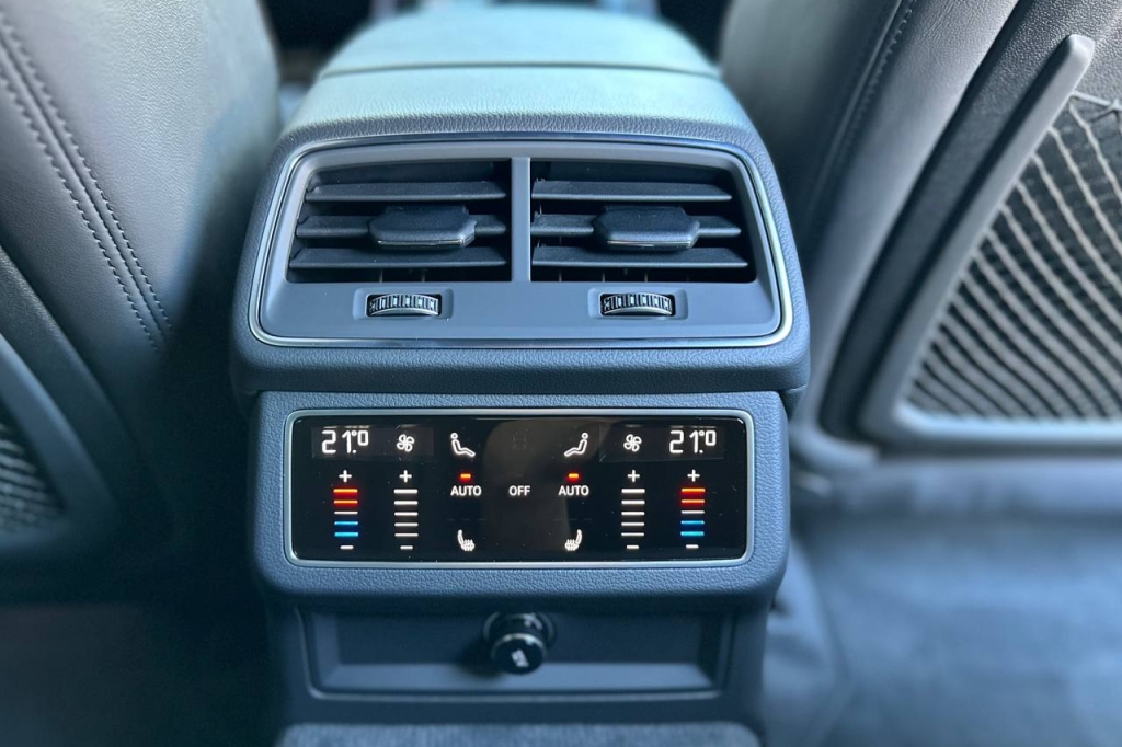 Audi RS6 Performance 2023 фото 19