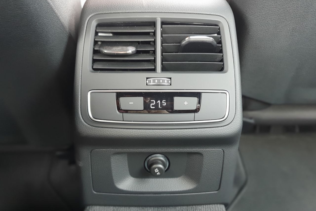 Audi A4 40 TFSI S-tronic 2023 фото 18