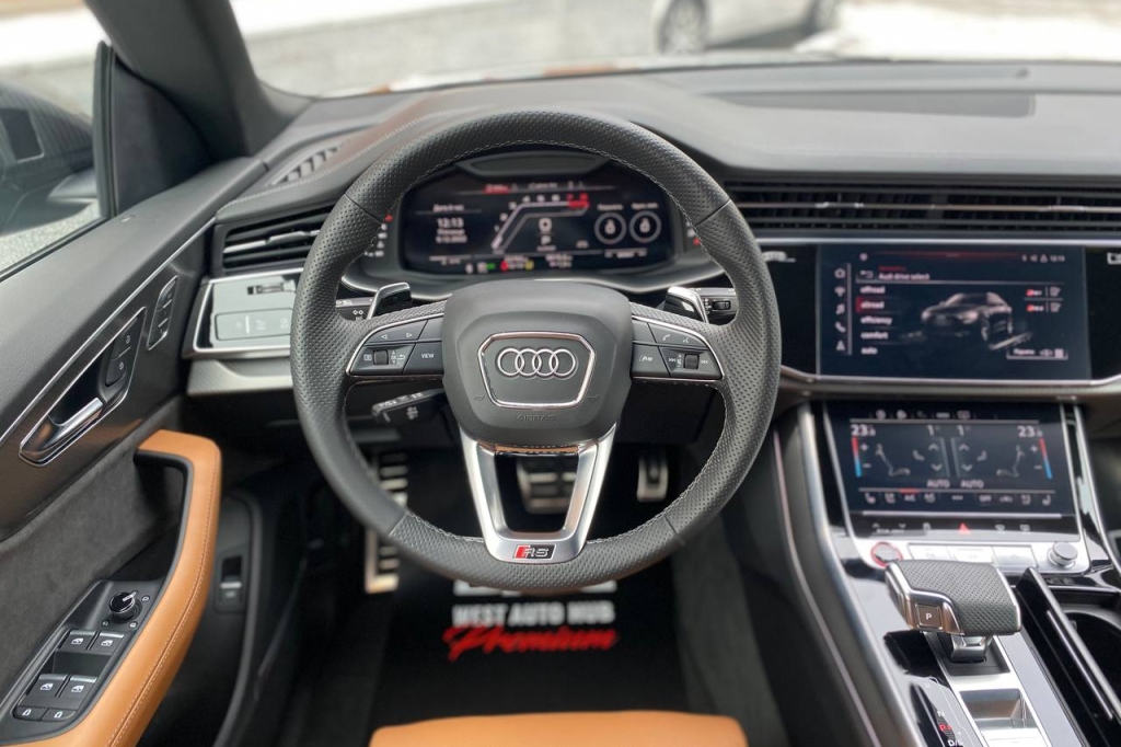 Audi RS Q8 2022 фото 16