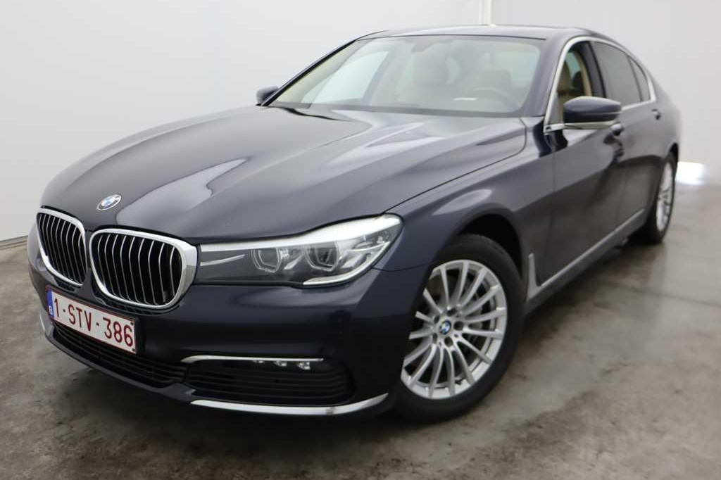 BMW 7 Series 2017 photo 2