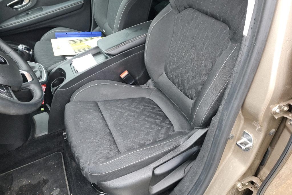 Renault Grand Scenic 2018 фото 8