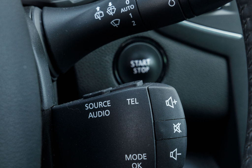 Renault Megane Limited 2017 photo 16