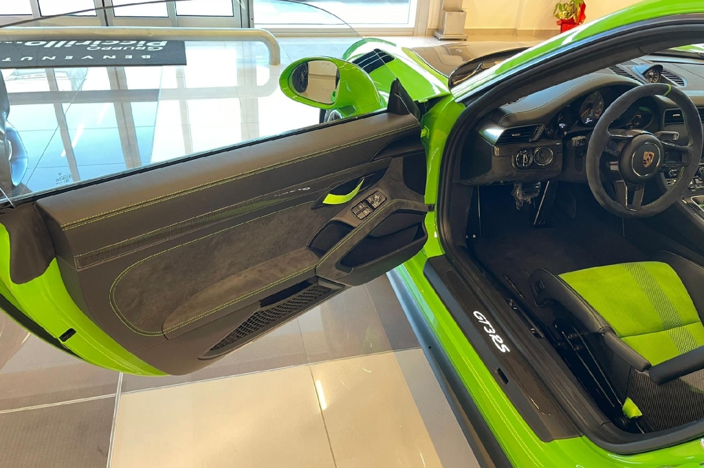 Porsche 911 GT3 RS 2018 фото 6