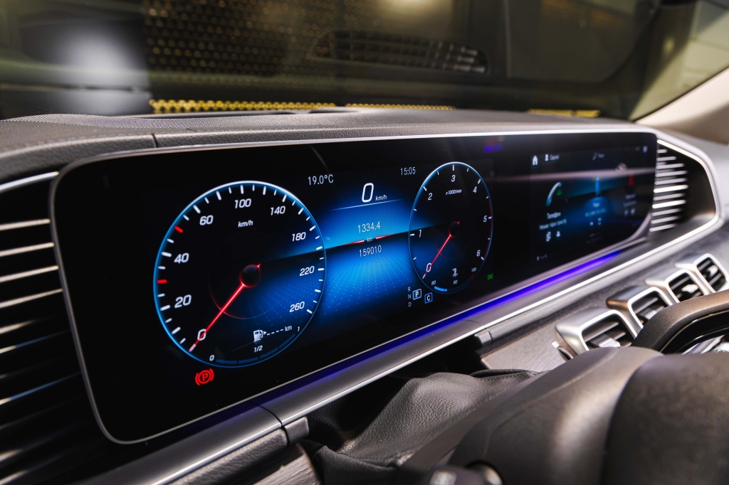 Mercedes-Benz GLS-Class 400d 2020 photo 35