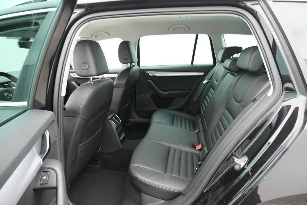 Skoda Octavia Combi 2016 фото 3