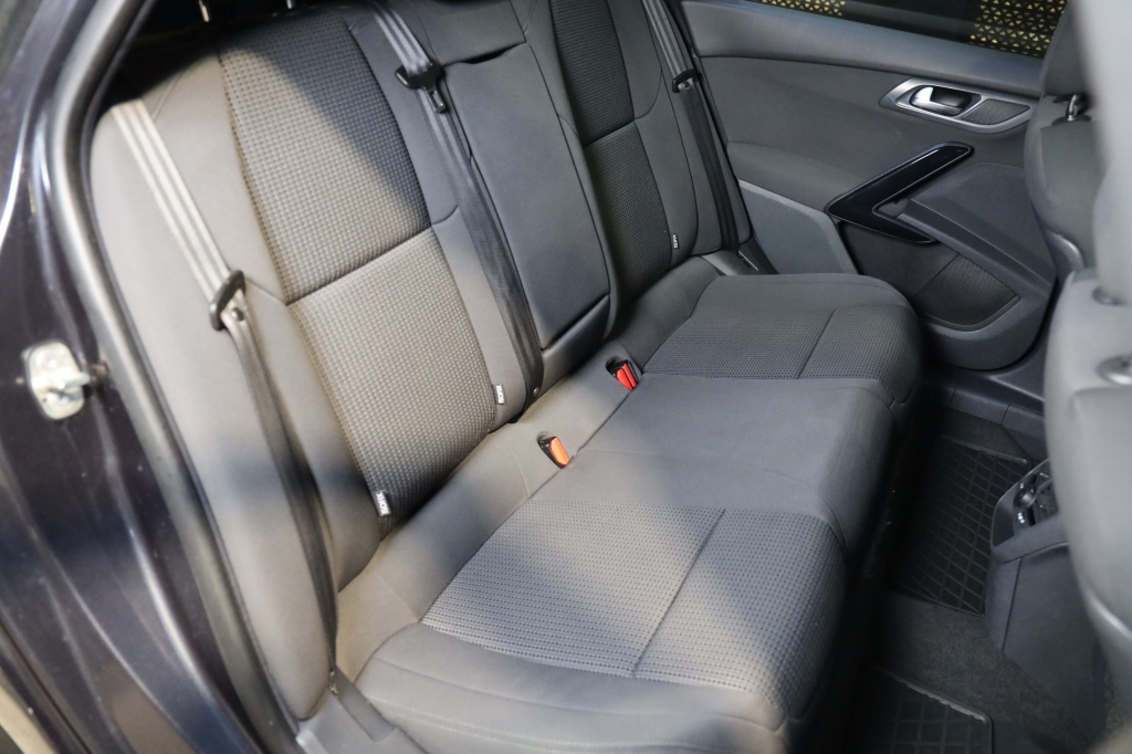 Peugeot 508 2014 photo 32